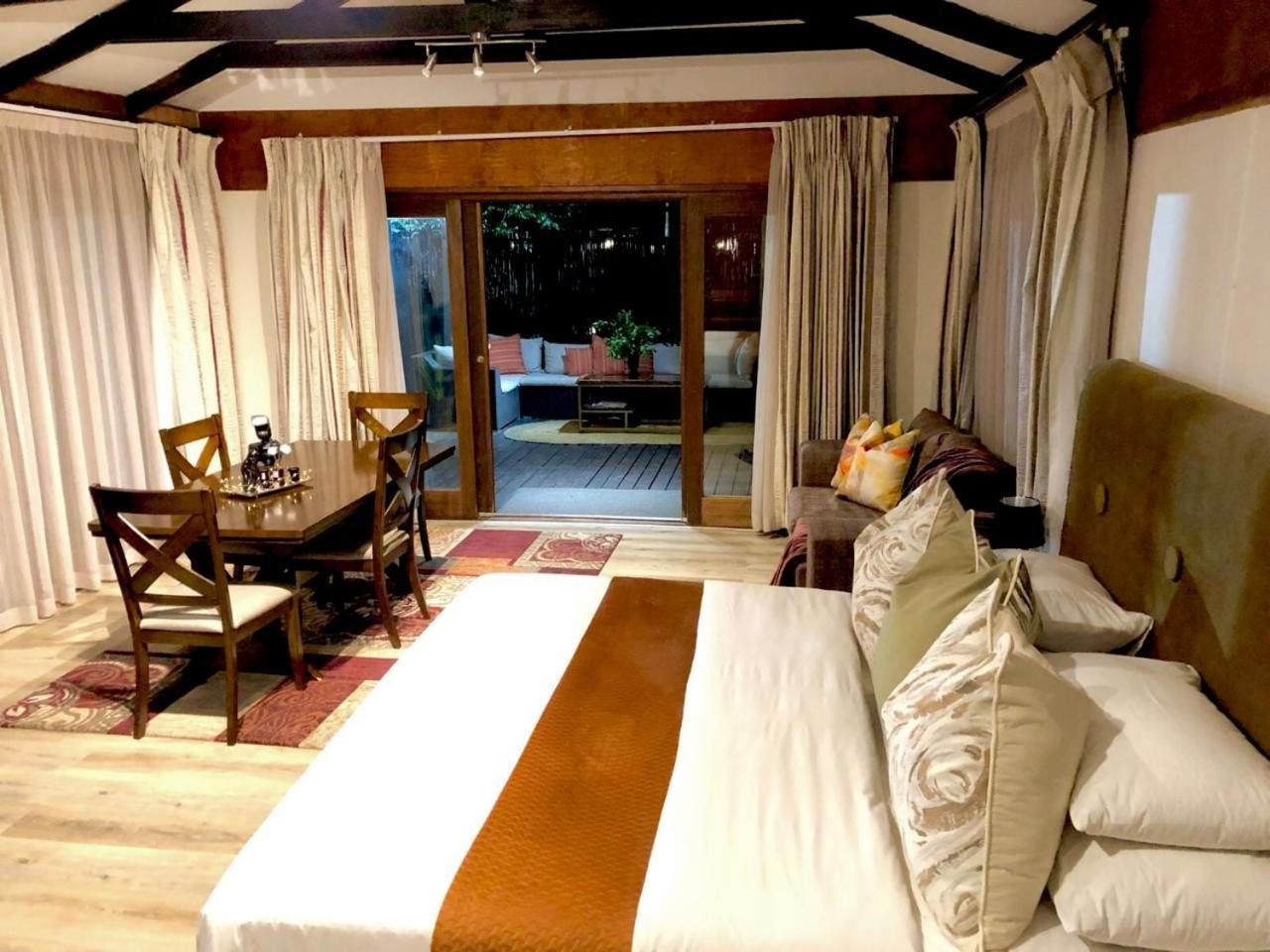 Sand River Guest House Johannesburg Exterior photo